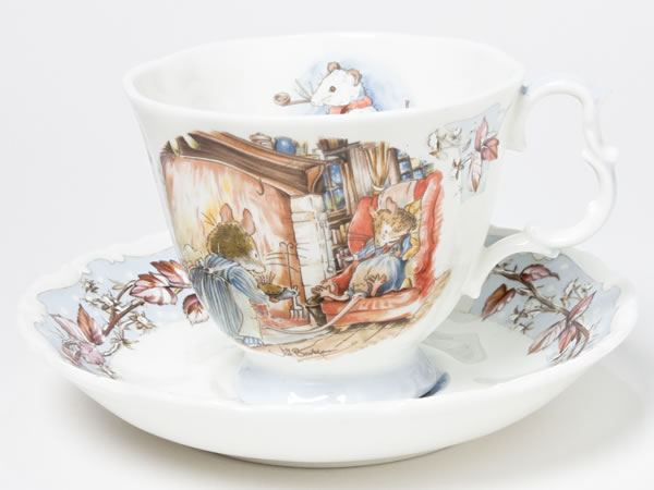 【写真付きレビュー】ロイヤルドルトン ブランベリーヘッジ ウィンター（冬）カップ＆ソーサー doulton-21お茶のふじい・藤井茶舗の通販