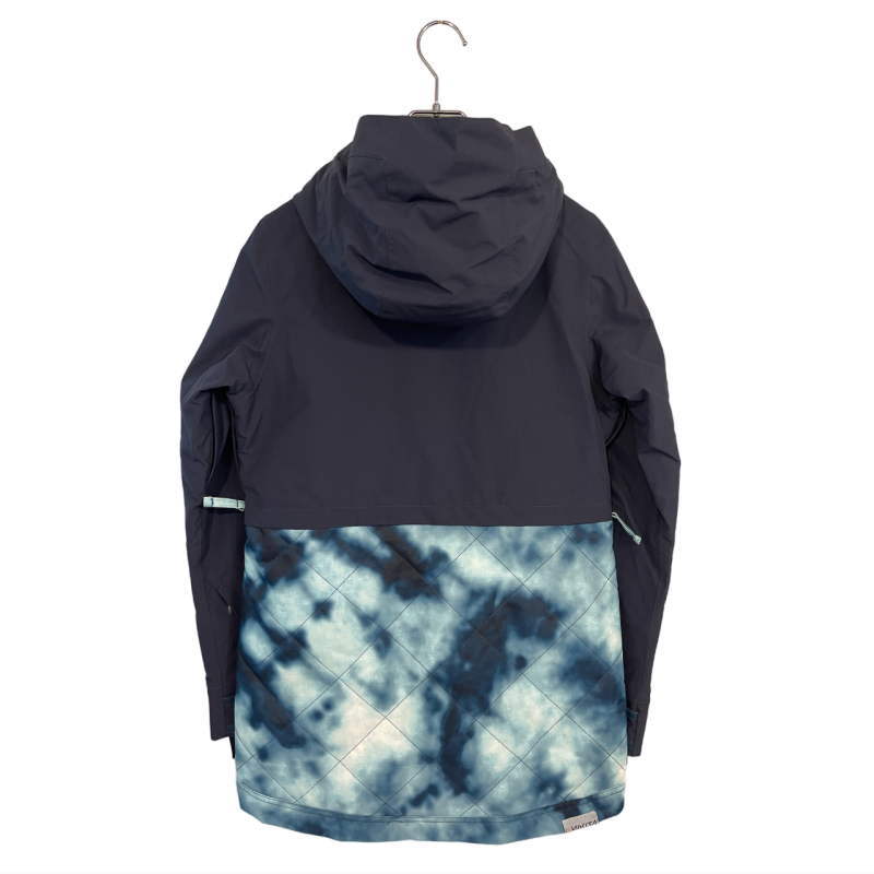 【OUTLET】 NIKITA SYCAMORE JKT NAVY TIE DYE Sサイズ ニキータ シカモア ジャケット JACKET スノボウェア レディース スノーボード スキー ハイスペック シンプルスタイル 型落ち アウトレット 日本正規品