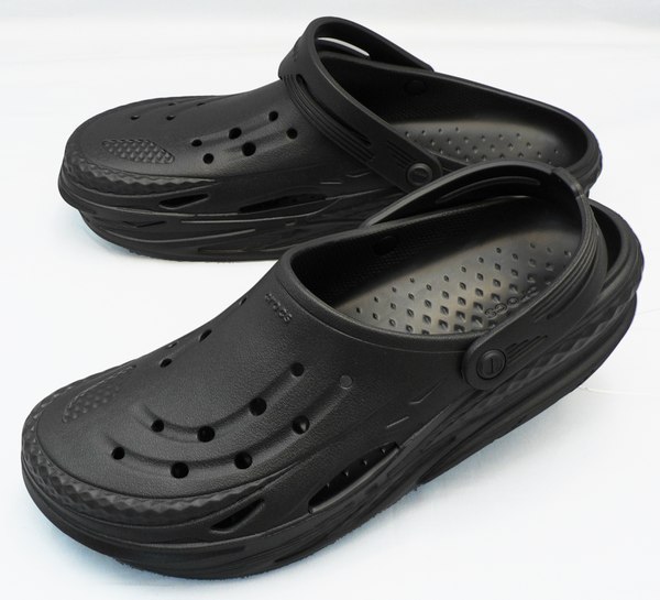 CROCS：オフ グリッド クロッグ：黒(209501-001 off grid clog)：ビッグサイズ：大きいサイズ：サンダル30cm