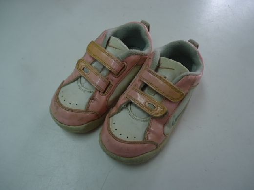 【中古】【あす楽可】【NIKE ナイキ】女の子 ベビー・キッズスニーカー☆14cm☆ホワイト×ライトピンク