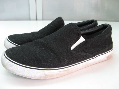 ★人気モデル【スリッポンシューズ】27cm□シンプル□ブラック□ウール系素材□メーカー不明のため格安♪【中古】【あす楽可】