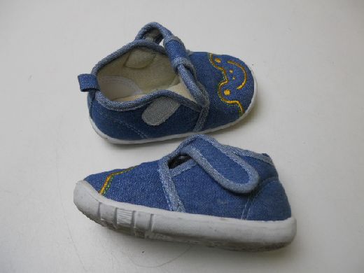 【中古】【あす楽可】状態良好♪PETIT WARES☆キッズシューズ☆14．5cm☆ソール高1．5cm