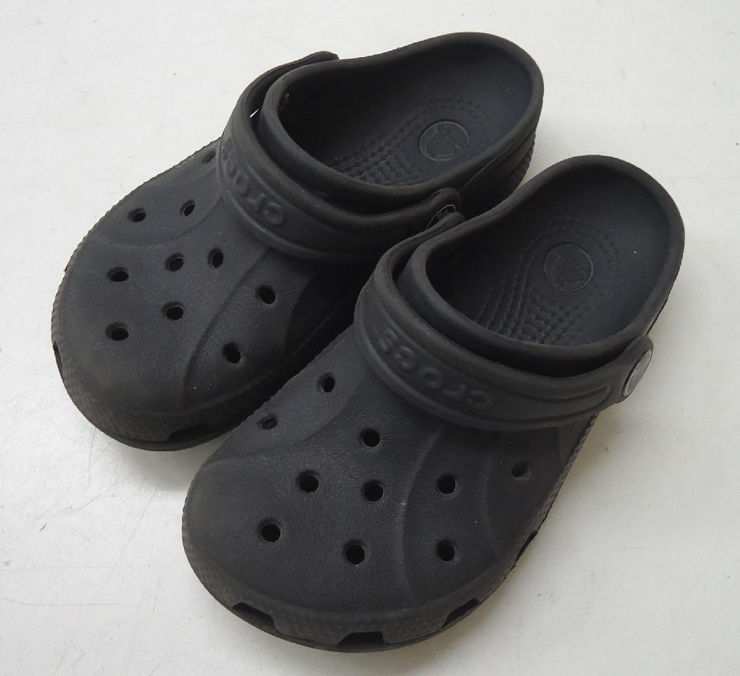 yÁzycrocs^NbNXzLbYT_ԃfUCC10/11i17.5cmjubNyʁI