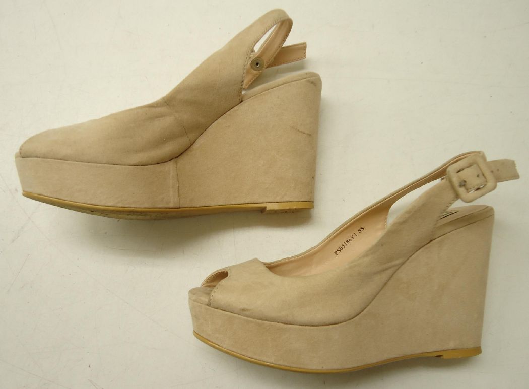 【中古】【RANDA／ランダ】厚底ウェッジソール バックストラップサンダル★SS（21.5-22cm位）／ヒール高：約10cm★ライトベージュ★大人カジュアルサンダル！