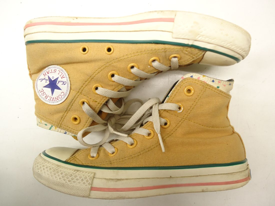 CONVERSE/コンバース■US5(24.0cm)■ALL STAR SWEETS HI 1B511 オールスター スイーツ ハイ レディース ハイカット キャンバススニーカー シューズ■CARAMELBEIGE/キャラメルベージュ■2009年2月発売モデル◎人気のスイーツであるドーナツがモチーフ☆【中古】