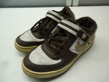 【中古】【あす楽可】NIKE/ナイキ■レディースハートベロクロスニーカー 312915 191■23.5cm/US6.5/UK4/EUR37.5■ブラウン×ホワイト■チョコレートのようなカラーリングに、ハートの刺繍がとても可愛い♪