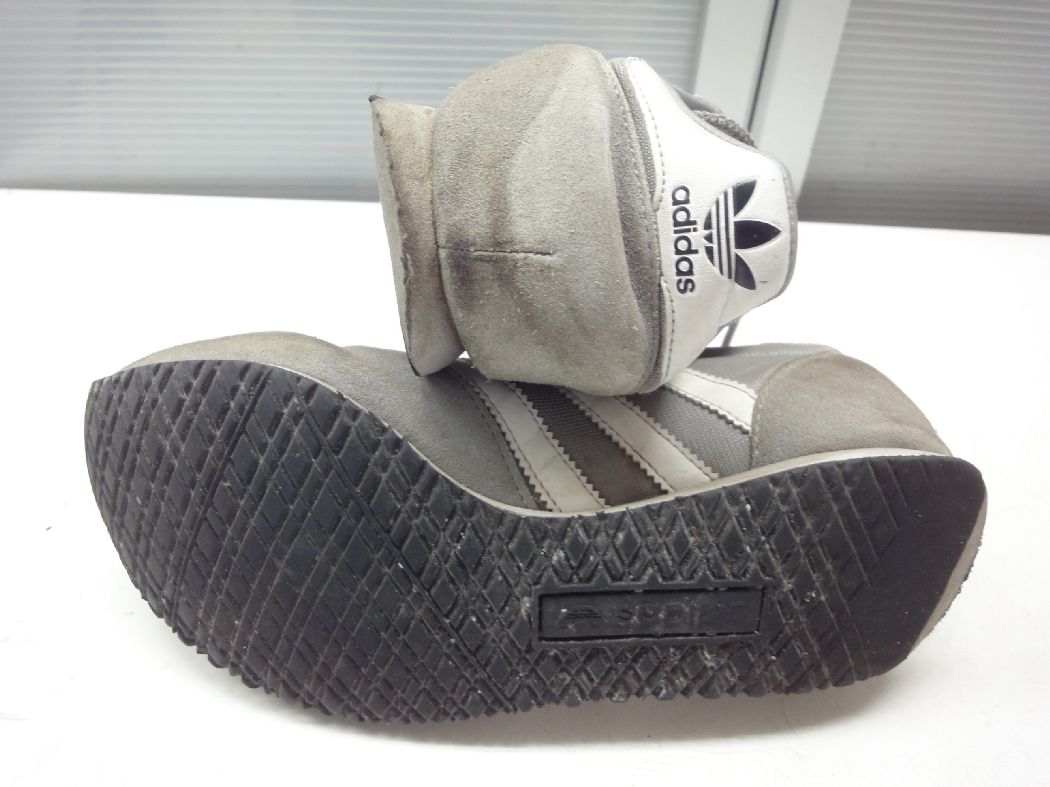 adidas/アディダス■23.0cm/US5/UK41/2/FR371/3/CHN230■ZX RACER S79203 レーサー ランニングシューズ ローカットスニーカー■グレー/ホワイト/ブラック■スポーツ、ランニングからタウンシューズとしてまで、様々なシーンに☆【中古】