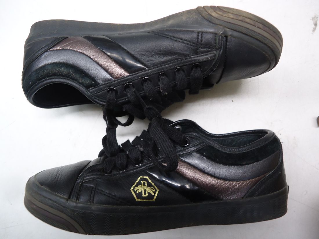 【中古】RUDOLF DASSLER SCHUHFABRIK by PUMA/ルドルフ ダスラー シューファブリック バイ プーマ■レディースレザースニーカー VLY 0507 345126 01■22.0cm/UK3/US4/FR36■上品さとカジュアルさを兼ね揃えたデザイン♪