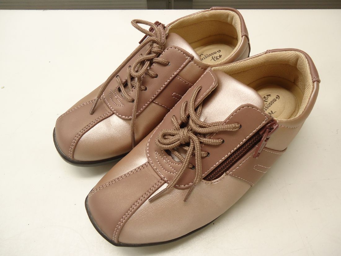 【中古】MOONSTAR/ムーンスター■レディースコンフォートシューズ 6Y-82■22.5cm■ピンクゴールド■状態良好◎軽くて履き心地が良く、お出掛けやウォーキングなどにも最適◎とても綺麗なカラー♪