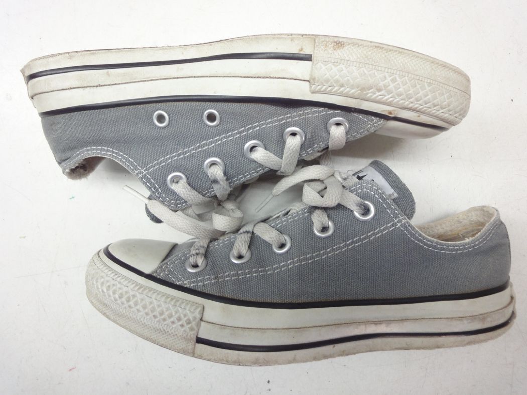 CONVERSE/コンバース■US4(23.0cm)■CANVAS ALL STAR OX キャンバスオールスターオックス ローカットスニーカー シューズ 1C989■CHARCOAL/チャコールあらゆるファッションに相性が良く、オールシーズンで履きこなせる万能アイテム☆【中古】