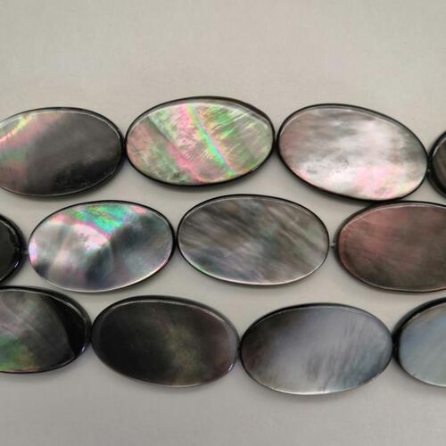 シェルパーツ　黒蝶貝楕円形　15x25mm　10個　厚み　3mmアクセサリーパーツ　天然物　手作り　ネックレスのサムネイル