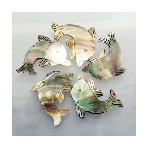 シェルパーツ 黒蝶貝彫刻イルカトップ 35x70mm1個 アクセサリーパーツ 手芸品 手作りネックレス おしゃれ物 天然物 ペンダントトップ シェルパーツ 黒蝶貝彫刻イルカトップ 35x70mm1個 アクセサリーパーツ 手芸品 手作りネックレス おしゃれ物 天然物 ペンダントトップ