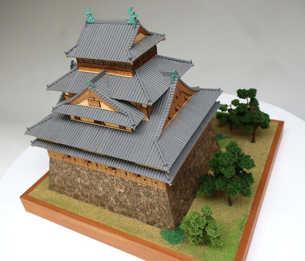 【送料無料】　ウッディジョー 木製建築模型 1/150 松江城
