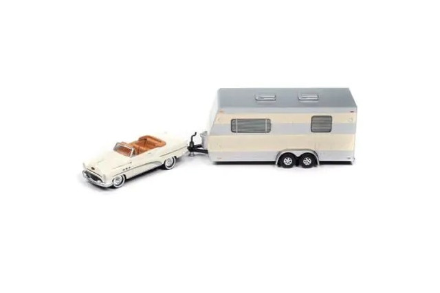 お支払い方法・送料・配送について予約販売商品についてJOHNNY LIGHTNING 1/64 1953 ビュイック スーパー & トラベルトレーラー 完成品ダイキャストミニカー JLBT021A【商品仕様】1/64スケール塗装済み完成品ダイキャストモデル2台セット■メーカー：JOHNNY LIGHTNING