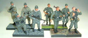 【送料無料】 童友社 1/35 コンバットフィギュア Vol.2 ドイツ国防軍歩兵4種/ドイツ装甲擲弾兵4種 15個入りBOXセット 塗装済み完成品