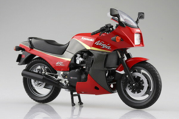    @XJClbg 1/12 ioCN KAWASAKI GPz900R /D