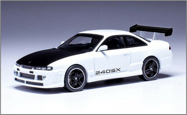 【7月発売予定】 【送料無料】 IXO MODELS 1/43 日産 240SX 1997 ホワイト LHD 完成品ダイキャストミニカー CLC552N