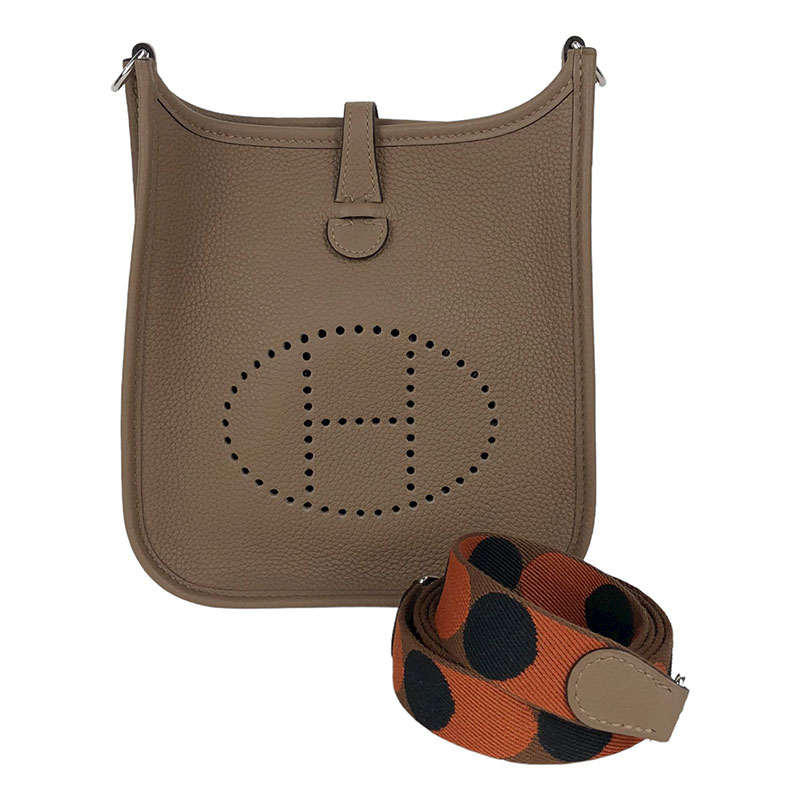 エルメス HERMES エヴリンTPM Z刻 ベージュドゥワイマール　シルバー金具 レディース ショルダーバッグ【中古】のサムネイル