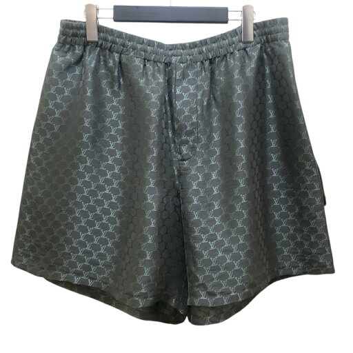 【★最大30,000円OFFクーポン★9/1〜9/11】ルイ・ヴィトン LOUIS VUITTON LVロゴ総柄シルクショートパンツ HRP08W グレー シルク メンズ ショートパンツ【中古】 【★最大30,000円OFFクーポン★9/1〜9/11】ルイ・ヴィトン LOUIS VUITTON LVロゴ総柄シルクショートパンツ HRP08W グレー シルク メンズ ショートパンツ【中古】