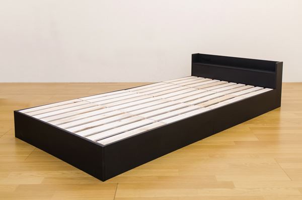 Alta　コンセント付きローベッド　BK/DBR/NA ［ ブラック / ダークブラウン / ナチュラル ］