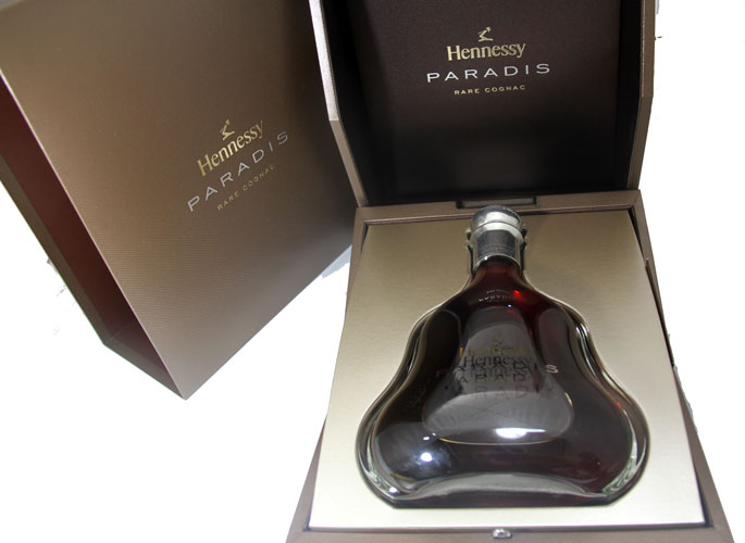 【Hennessy】ヘネシー パラディー（パラダイス） 700ml 　【化粧箱付】【正規輸入品】【楽ギフ_包装選択】【楽ギフ_のし宛書】【楽ギフ_メッセ】【ブランデー】　父の日