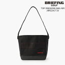 【商品説明】 商品名：TOP DRESSING BAG AIR ドレッシングバッグ ショルダーバッグ 型番：BRG241T10 ブランド/メーカー：BRIEFING ブリーフィング(ブリーフィングゴルフ) 【特徴】 ゴルフシーンにより特化したアイテムをラインナップする｢PROFESSIONAL GEAR SERIES｣よりトップドレッシングバッグが登場。 「目土袋」として制作されたアイテムですが、BRIEFING GOLFならではのデザイン性を兼ね備え、カートバッグやゴルフボール入れなどマルチにお使いいただけるアイテム。 ショット毎の持ち運びも苦にならないコンパクトな設計も魅力です。 -軽量かつ強度にすぐれたメインファブリック- ・中空構造の高強力糸を織り交ぜて強度を維持しながら、軽量化した中空バリスティックナイロンを採用。 車の衝突の衝撃から守るアバッグにも用いられるこの素材は、軽量性がありながらも摩耗・引裂きに強い、優れた強度を維持しています。 ・底部と内側には水濡れや汚れのケアが容易に行える素材を採用。 -利便性を考えた構造- ・携帯性に優れたストラップは肩掛けも可能な長さに設定。 ・背面側に完備したメッシュポケットには、スコップなどを収納するのに便利。 ｢PROFESSIONAL GEAR SERIES｣ マニアックなニーズに対応する新シリーズ。 プロゴルファー・学生ゴルファーのニーズやフィードバッグによって生まれ、通常ではあまり販売されないゴルフシーンに特化したアイテムをラインナップいたします。 【詳細】 サイズ：　W210×H210×D110mm ショルダー部分 660mm 重量：　0.25kg 材質・素材： 1680×840デニールエアーバリスティックナイロン 原産国：　中国 【カラータイプ】 ■BLACK(ブラック) 【予約商品の入荷予定】 2024年4月下旬～5月上旬入荷予定 ※項目選択肢に『再入荷お知らせボタン』を設置させていただいております。 ご購入前、またはご購入後にクリックして設定いただくことで、入荷のお知らせがメールで届きます。 どうぞご利用くださいませ。 【商品納品予定】 ※納期は商品によって異なります。 1）在庫品のある場合、即日の発送が可能です。 2）発売前の予約品、またはメーカー在庫品は納期が決定次第、メールでご連絡させていただきます。 くわしくは下記画像にてご確認くださいませ。