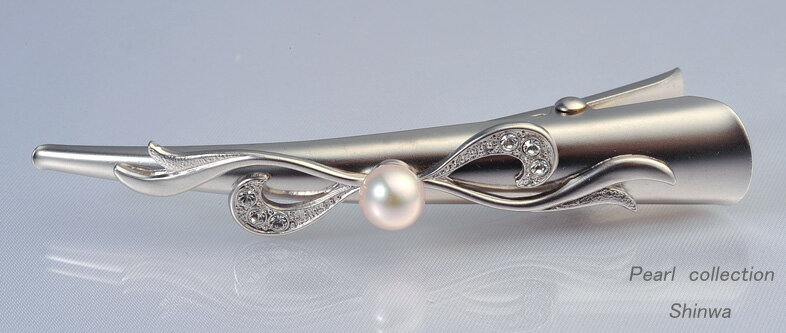 あこや本真珠バレッタ RM 7.0-7.5mm【アコヤ真珠】【真珠 パール】【バレッタ】【ギフト お祝い】【結婚式】【伊勢志摩】