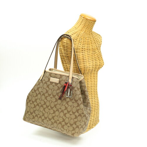 COACH】コーチのパーカー 通販総まとめ