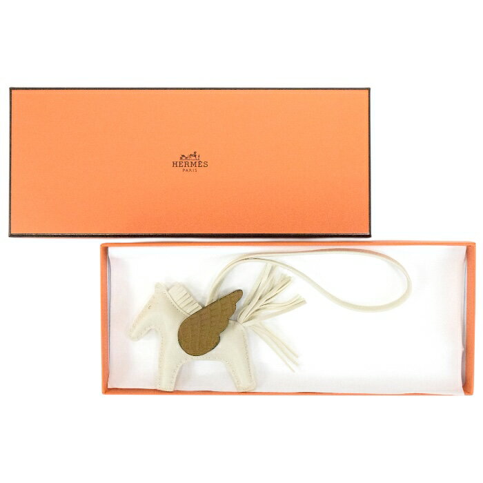 Rakuten - 【SAランク】 エルメス HERMES ペガサス タッチ PM アニョーミロ (ラムスキン) / アリゲーター (レザー) B刻印 (2023年) ロデオチャーム クロコ レディース メンズ クレ (アイボリー) / クラフト (ベージュ) 正規品 極美品 中古 mbr15004