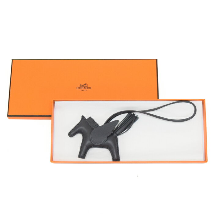 Rakuten - 【Sランク】 エルメス HERMES ペガサス PM アニョーミロ (ラムスキン) W刻印 (2024年) ロデオチャーム バッグチャーム バッグアクセサリー レディース メンズ アルドワーズ(グレー) 正規品 新品同様 中古 mbv26013
