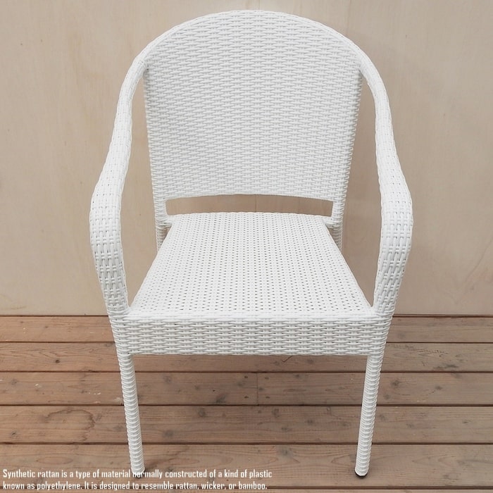 シンセティックラタンチェア Tanggo ホワイト 白 防水 スタッキングチェア 積み重ね可能 人工ラタン 全天候型 一人掛け 軽い 軽量 シングルソファ ガーデンチェア バルコニー テラス ベランダ ウッドデッキ 屋外 庭 リゾートチェア 椅子 バリ家具 その1