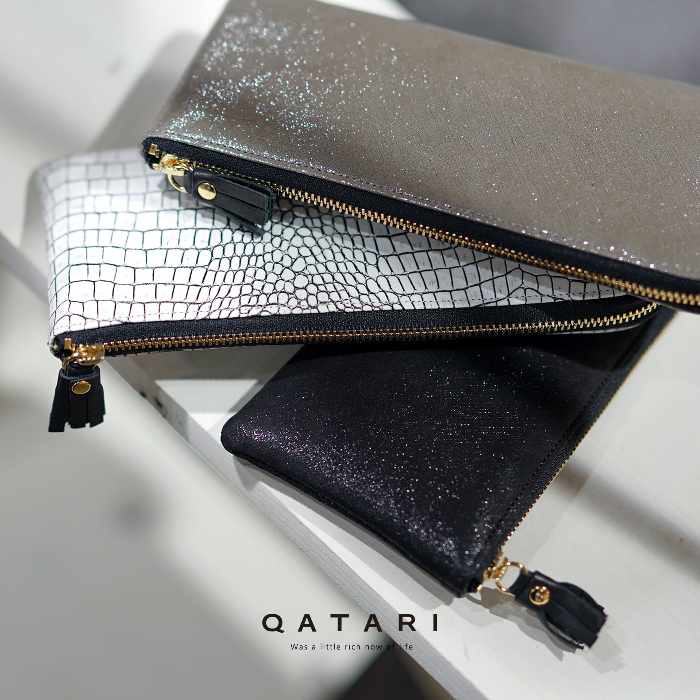 【11/11 14:59までポイント10倍！】ポンタタ 長財布 財布 エルジップ ロングウォレットPOMTATA LZIP-LONG-WALLET No.P1184 No.P1060 SLV 123-0156 BLK 123-0158 WHT 123-1443のサムネイル