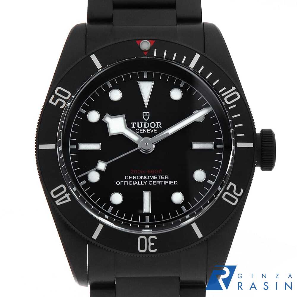 TUDOR　チューダー　ブラックベイ　ダーク オールブラックで全体を魅了する “ ブラックベイ ダーク