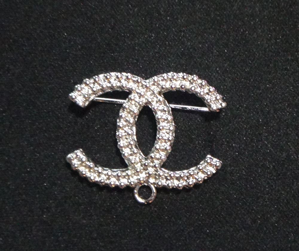 超美品 CHANEL シャネル レディース ブローチ ココマーク チャーム シルバー 中古 ...