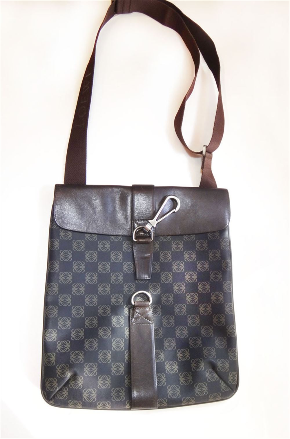 LOEWE Gx Y V_[obO uE ΂߂\ bag YobO t U[ { uh v[g  t81-5383