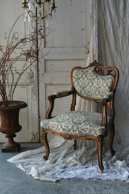 フランス アンティーク ルイ15世様式 透かし細工のサロンチェア 椅子 E39-2