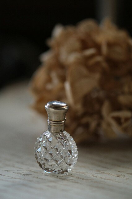 フランス アンティーク 小さなパフュームボトル フレンチシルバー G41