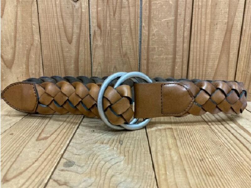 樂天商城 - 牛革ベルト　■40mm　国産革を丁寧に編んだダブルリングベルトです。存在感がありつつも涼しげな仕上がりです。【男女兼用/メンズ、レディース】【本革ベルト】