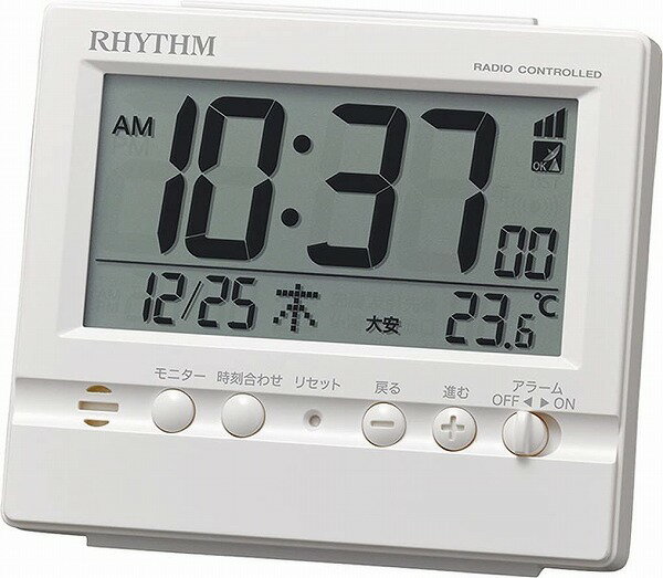 　【送料無料】リズム時計(RHYTHM) 置き時計 白 9.1×10.5×5.2cm 電波時計 目覚まし時計 アラーム 温度 湿度 カレンダー 8RZ201SR03 製品特徴 ●大きな画面で数字サイズは縦2.7cm●また時計正面にすべての操作ボタンを配置して、「見やすさ」と「使いやすさ」を第一に考えた電波目覚まし時計です。 ■　■ spec ■　■ 本体サイズ （約）9.1×10.5×5.2cm 本体重量 160 g 枠材 プラスチック枠＜ABS＞ 電池 単3×2本 備考 取扱説明書、保証書 ◆ムーブメント:電波時計 ◆時刻表示: 12(AM/PM)/24時間表示切替式 ◆サブ表示:温度(-10~50℃)、カレンダー(2099年12月31日までプログラム)、六曜表示 ◆アラーム:電子音(ピピピ) ◆ライト:残照機能付ライト 保証期間1年