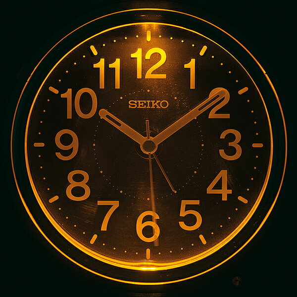【送料無料】SEIKO CLOCK (セイコークロック) 目覚まし時計 夜でも見える/自動点灯タイプ KR518G ※北海道・九州・沖縄・離島は別途送料(2200円)デザイナーズ 可愛い おしゃれ シック 木目 ホワイト スマホ 充電器 イルミ コスメ ミラー ブルガリ 七福神 大谷 ミラクル [2]