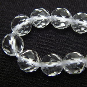 樂天商城 - 【粒売り】クリスタル（水晶）・丸カット　6mm　・1個【天然石ビーズ】