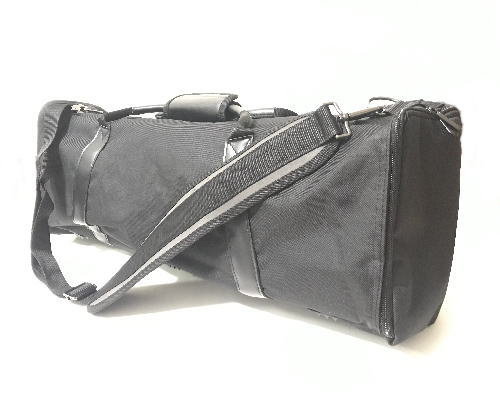 ■ほとんどのメーカーのミニスタンドに対応しています。 ■幅×650、高さ×180、奥行き×100（mm） *マイクスタンド2本収納可能なセパレートタイプ ショルダーストラップ付き *寸法はおおよその内寸となります。　