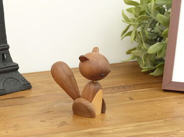 ロイヤルペット リス Royalpet Squirrel 木製玩具 フィギュア 木のオブジェ アニマル レトロ インテリア 人形 置物 北欧雑貨 縁起物 干支 りす 栗鼠 ジェネリックリプロダクト インテリア雑貨 小物 スクイレル ディスプレイ 可愛い お洒落 ギフト
