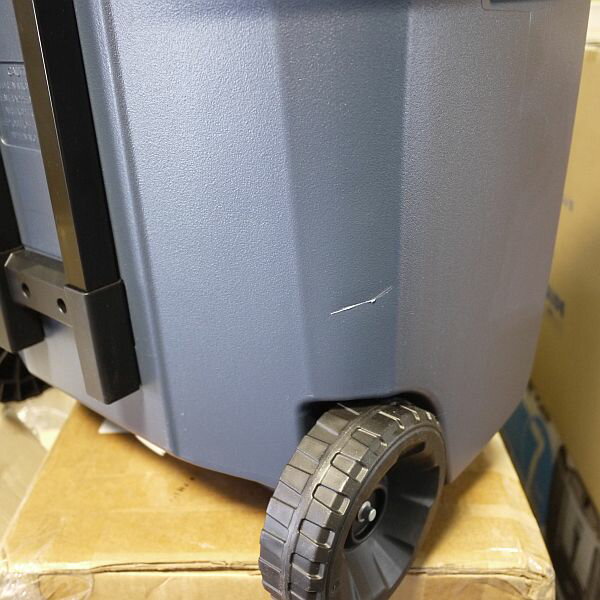 【アウトレット】コールマン クーラーボックス ホイール クーラー 《ブルーナイツ》50QT【容量約47L】New! Coleman キャスター付き 保冷 大容量 大型 アウトドア キャンプ 釣り 国内未入荷色 Coleman 316 Series 50-Quart Wheeled Cooler