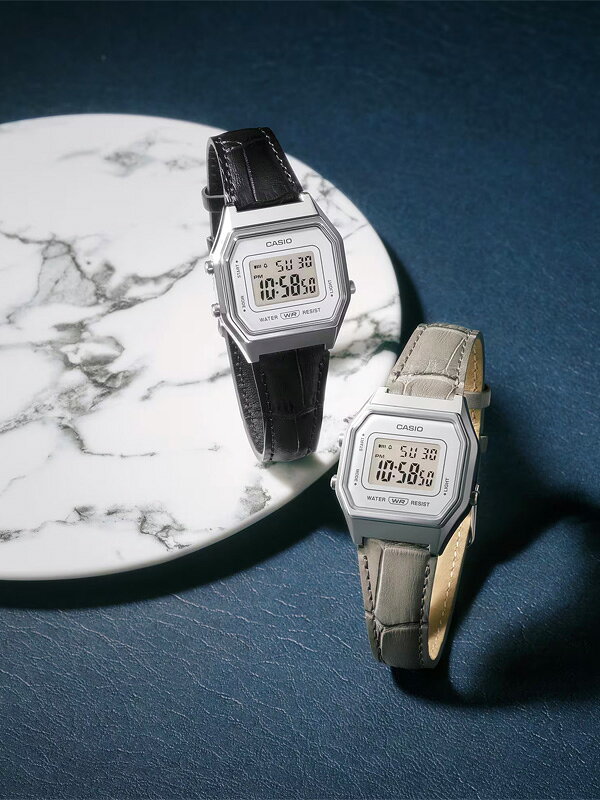 国内正規品】CASIO カシオ 腕時計 デジタル 防水 CASIO CLASSIC チープ