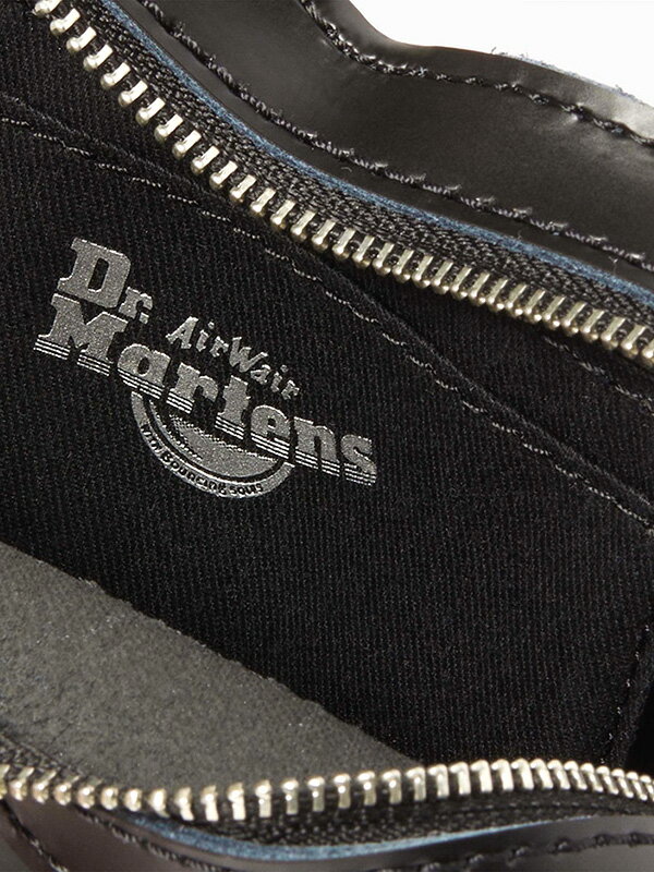 Dr.Martens ドクターマーチン ミニショルダーポーチ【国内正規品】 Dr.Martens（ドクターマーチン） ボックス クロスボディ バッグ