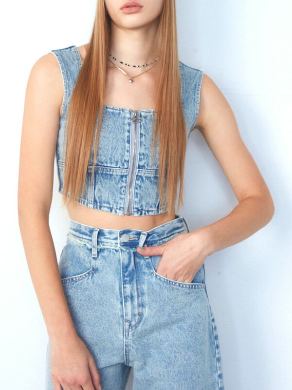 EMODA エモダ フロントジップ デニム ビスチェ レディ—ス おしゃれ デニム シンプル かわいい ベスト ノースリーブ ショート丈 フロントファスナー デニムビスチェ ゴムシャーリング ヴィンテージ オリジナルチャーム 042422770101 ハロウィン ギフト プレゼントのサムネイル
