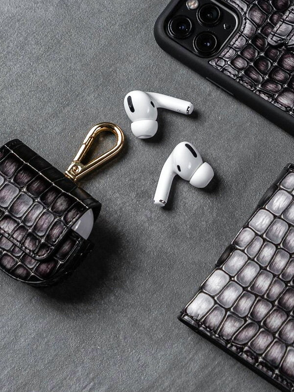 GOLDBLACK ゴールドブラック airpods pro カバー エアポッズプロ GOLDBLACK ゴールドブラック airpods pro カバー エアポッズプロ