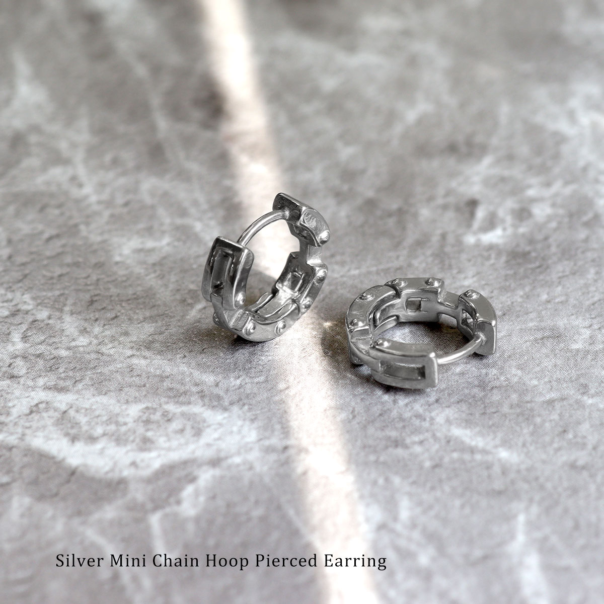 ボディピアス・軟骨ピアス ROQUEのピアス 18G シルバー ミニチェーン フープピアス ファッションピアス(1個売り)◆オマケ革命◆｜アングル2
