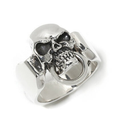 CI[ [   O SMALL SKULL w RING